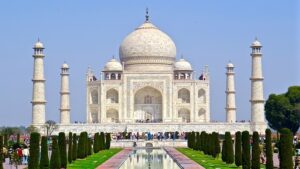 Group tour in Agra India