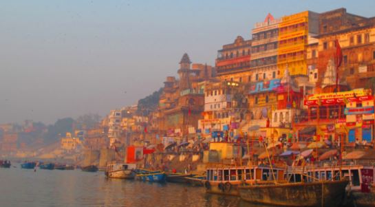 The ghats are spots most important places in Varanasi for Sightseeing