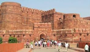 Forts and palaces in India -