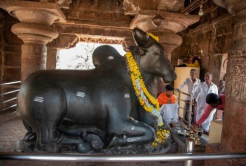 Bangalore-Hampi (342 Km, 6 Hours)