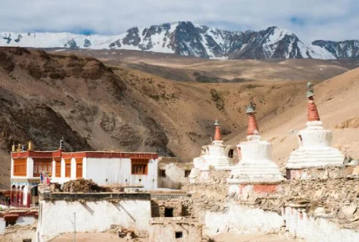 Pangong-Tsomoriri (180 km, 7 hours) (Half board with dinner)