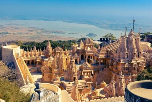 Gondal-Palitana-Bhavnagar (205 Km, 4 Hours 40 Minutes)